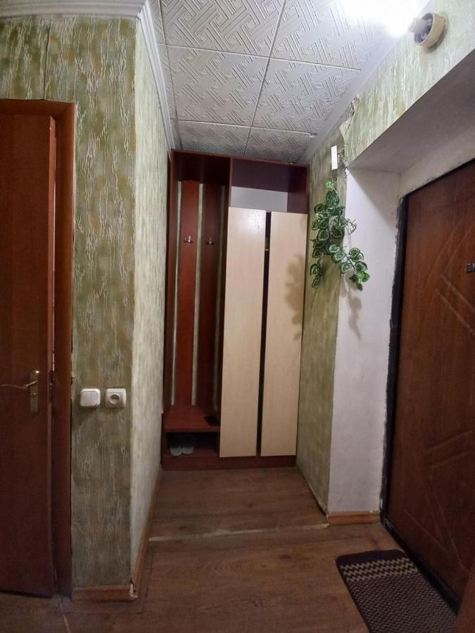 1 Комнатная Квартира Остановка Торговый Центр Τσερκάσι Εξωτερικό φωτογραφία